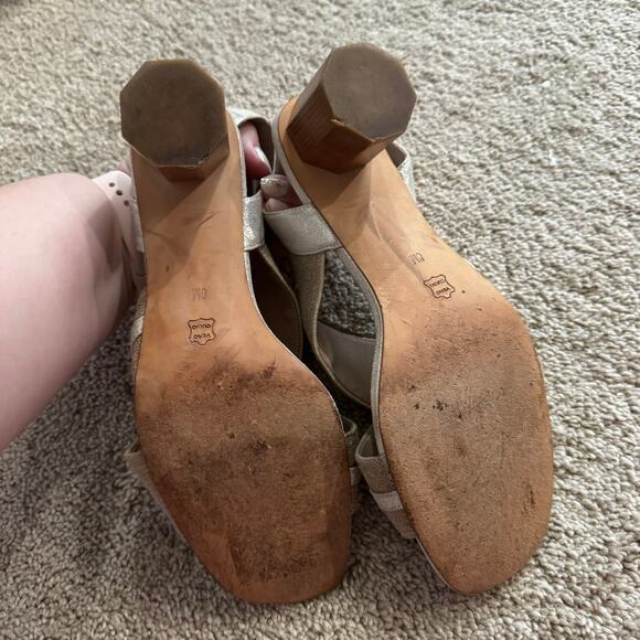 Donald Pliner Beige Linen Strappy Heeled Sandals Open Toe Size 8 Silver Metallic - Picture 5 of 9